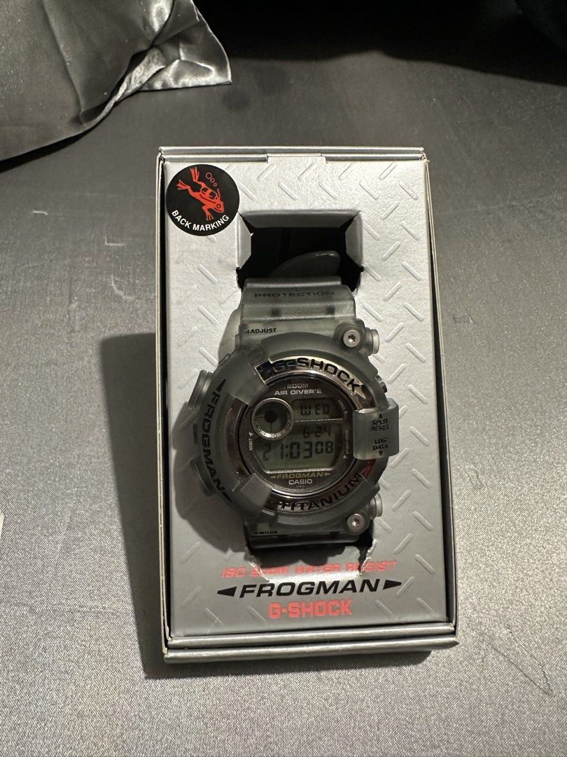 Casio G-Shock Frogman Titanium DW-8200 (Category: Men's Watches) located in Quezon City. Submitted by gab_minatozaki (Listing ID 1445728980, Image 3). Description: Selling a Casio G-Shock Frogman DW-8200. This is the titanium model. It's an air diver's watch with 200m water resistance. Comes with the original tin and manual. Let me know if you have questions. Color: Grey Timekeeping: Digital Display: Positive LCD Type: LCD Light Type: Electro Lum