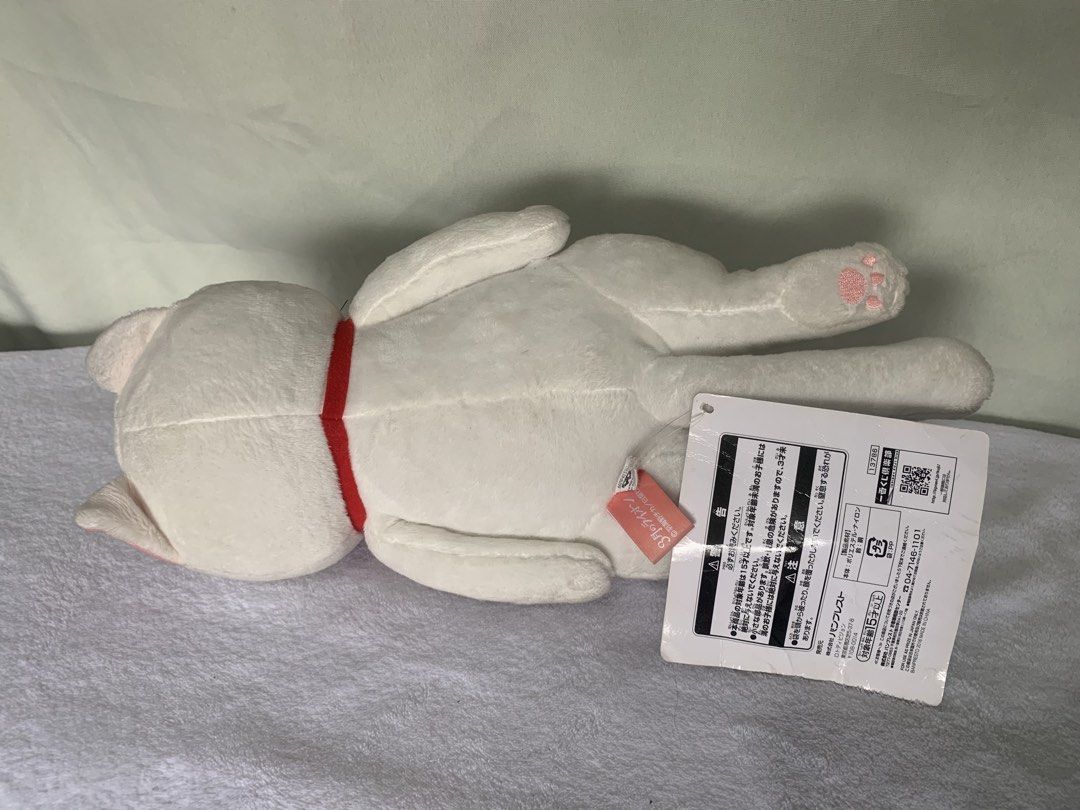 Cat Plush (Category: Plushies & Soft Toys) located in Quezon City. Submitted by breadjinniecheeks (Listing ID 1445676125, Image 3). Description: - need wash! - check pics for details, selling as is. MOP: May@ only MOD: J&T or Lalamove/Grab.