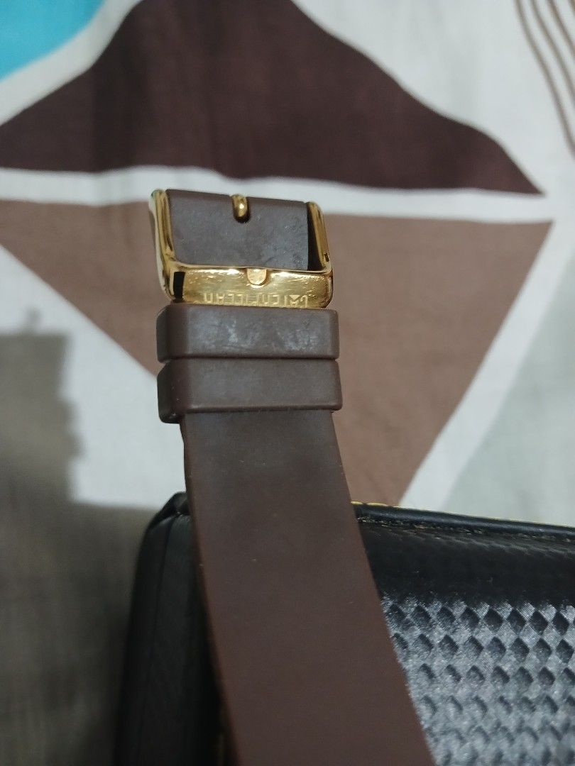 CAT Watch with Brown Strap and Rose Gold Bezel (Category: Women's Watches) located in Marikina City. Submitted by laila15 (Listing ID 1445734449, Image 3). Description: - Authentic CAT watch - Brown silicone strap - Rose gold bezel with crystal accents - Includes original CAT watch case (carbon fiber look with yellow stitching) - Ideal for everyday wear - Visit www.catwatches.com for more details -Available .