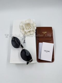 (Category: ) located in . Submitted by fashion.luxe (Listing ID 1445772342, Image 1). Description: .