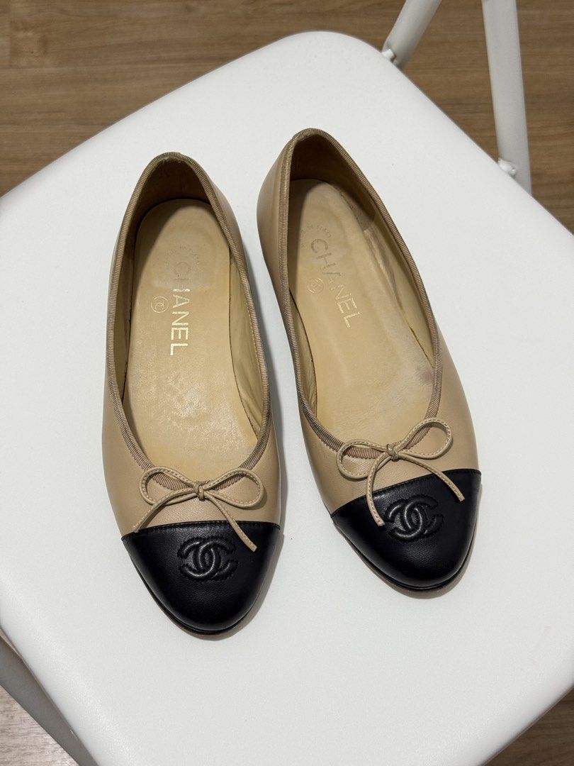 Chanel Classic Cap-Toe Ballet Flats (Category: Flats & Sandals) located in San Juan City. Submitted by sellingforless__ (Listing ID 1445768674, Image 1). Description: 38C Guaranteed authentic, comes with COA from Luxe Verify Usual signs of usage but no major flaws Rfs: just want a different color.