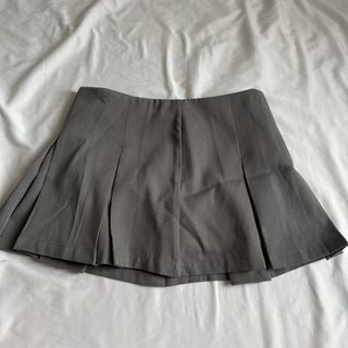 (Category: ) located in . Submitted by ceyllective (Listing ID 1445703568, Image 1). Description: .