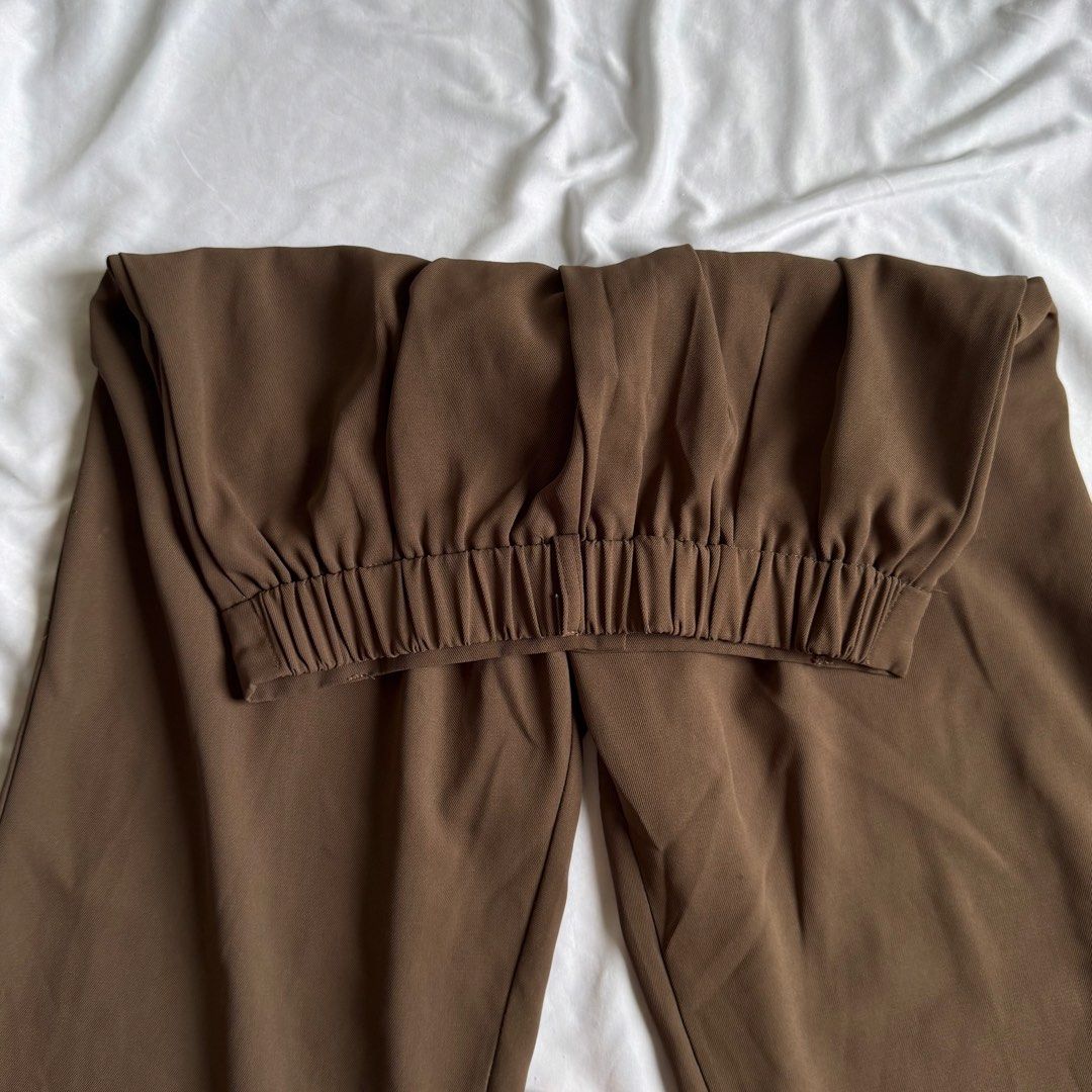 Chocolate Brown Wide Leg Trousers (Category: Other Bottoms) located in Santa Rosa. Submitted by ceyllective (Listing ID 1445726787, Image 2). Description: garterized fit up to 28 waistline :) .