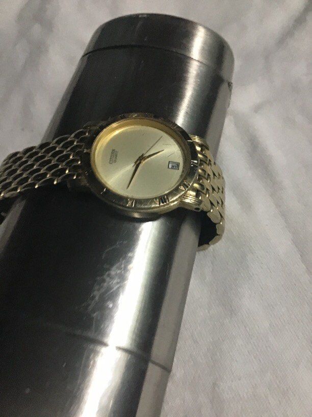 Citizen Quartz authentic (Category: Luxury Watches) located in Baguio. Submitted by agozun61 (Listing ID 1445787105, Image 3). Description: Quartz authentic gold plated good condition..