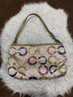 (Category: ) located in . Submitted by motscollections041421 (Listing ID 1445710783, Image 1). Description: .