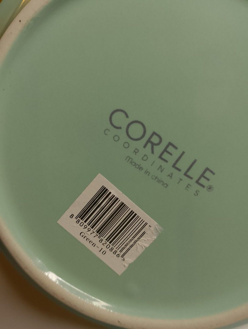 Corelle Coordinates Green Plate (Category: Dinnerware & Cutlery) located in Valenzuela. Submitted by buylaaaaa (Listing ID 1445644541, Image 3). Description: - Corelle Coordinates Plate - Lovely Green Color - Approximately 6 inches in diameter - Made in China - Ideal for everyday meals or as a replacement piece - A great addition to your Corelle collection!.