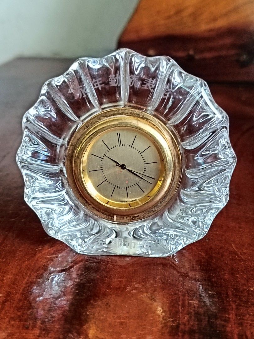 Crystal Glass Desk Clock, Japan Movement, Working (Category: Clocks) located in Imus. Submitted by ABrielleC (Listing ID 1445689277, Image 1). Description: Glass Material Height-3in Length-3in Width-1.5in Weight-0.25kg Japan Surplus Item First to pay Loc Imus Cavite.
