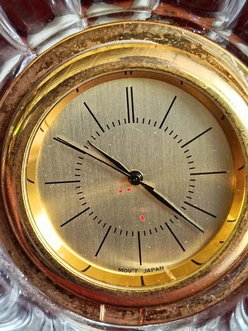 Crystal Glass Desk Clock, Japan Movement, Working (Category: Clocks) located in Imus. Submitted by ABrielleC (Listing ID 1445689277, Image 2). Description: Glass Material Height-3in Length-3in Width-1.5in Weight-0.25kg Japan Surplus Item First to pay Loc Imus Cavite.