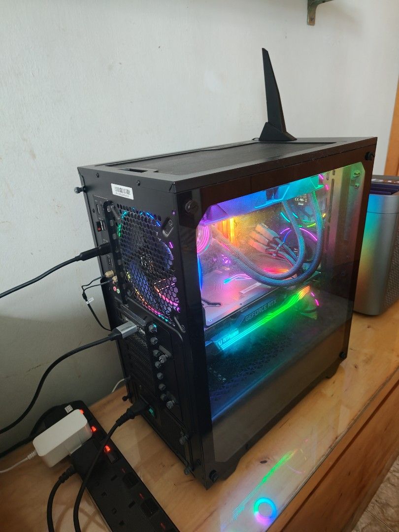 Custom Gaming PC with RTX3090TI491056700767621122
