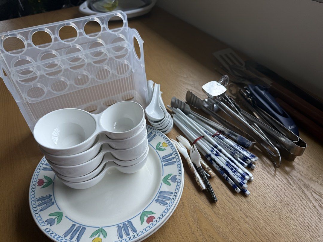 Cutlery n plates