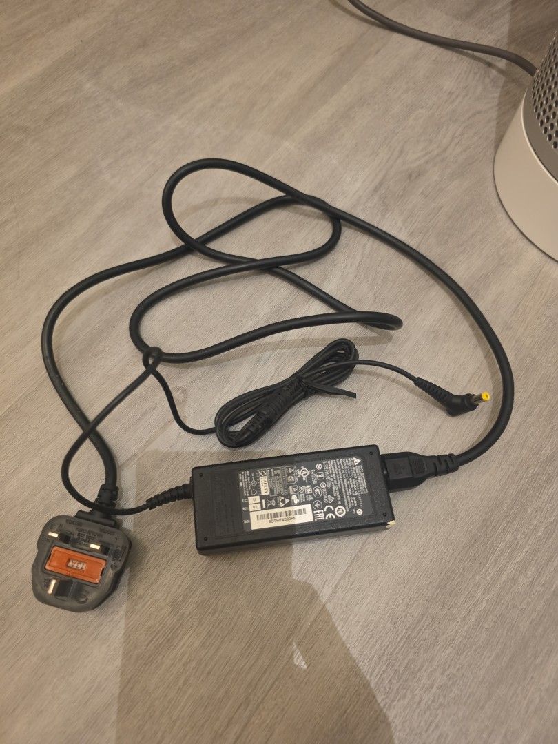 Delta Electronics AC Adapter 6DTW7400DF5491181684923443205