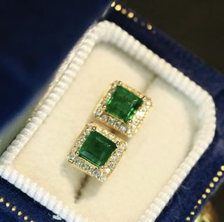 (Category: ) located in . Submitted by diamondmanorsingapore (Listing ID 1445743708, Image 1). Description: .