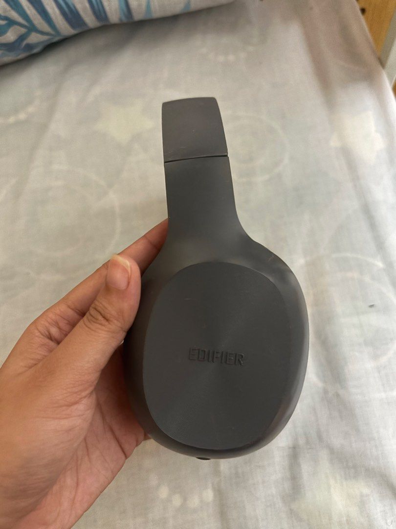 Edifier Wireless Over-Ear Headphones (Category: Headphones & Headsets) located in Dagupan City. Submitted by jiabauuu (Listing ID 1445625712, Image 2). Description: - Edifier wireless over-ear headphones - Comfortable design - Sleek black finish with silver accents - Excellent for music and calls - Wireless connectivity - Good sound quality - Ready for a new owner.