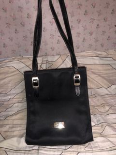 (Category: ) located in . Submitted by miuriena (Listing ID 1445652895, Image 1). Description: .