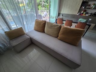 (Category: ) located in . Submitted by relaxlah (Listing ID 1445655075, Image 1). Description: .