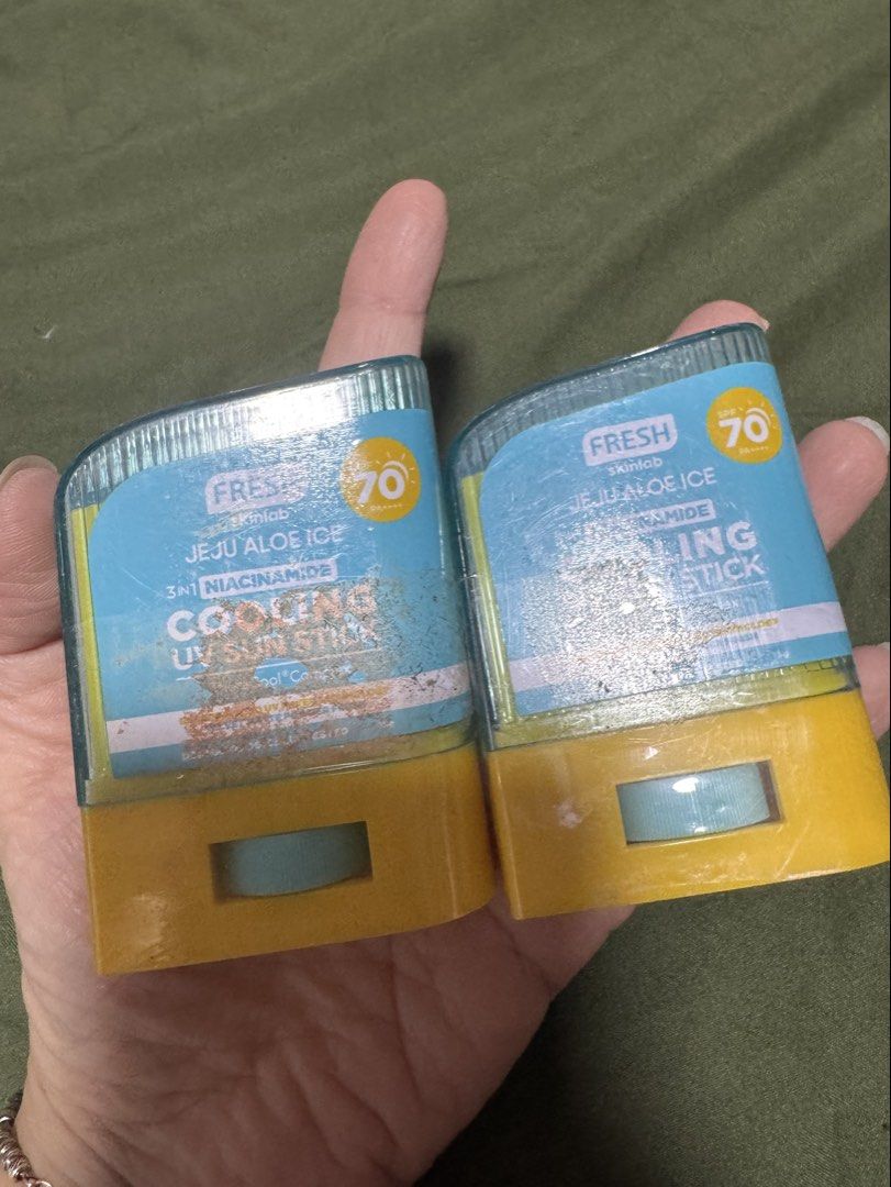 Fresh Jeju Cooling UV Sun Stick (Category: Face Care) located in Quezon City. Submitted by kthvdmd (Listing ID 1445630652, Image 1). Description: ⭕️ near expiry ⭕️ Chexk photo for expiration date Price per piece.