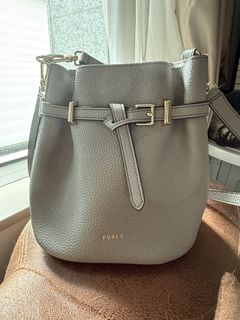 （分類：）位於 。 由 ylho0308 提交（商品編號 1445684302，圖片 1）。簡介： 。