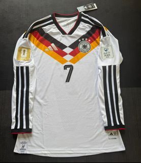 (Category: ) located in . Submitted by calcio_sport_jersey (Listing ID 1445785401, Image 1). Description: .
