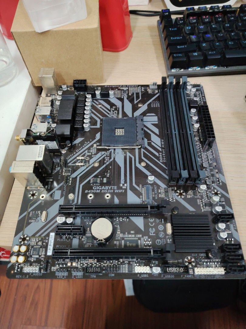 Gigabyte B450M DS3H WIFI