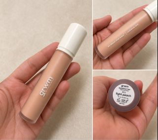 (Category: ) located in . Submitted by simplydecluttering_makeup (Listing ID 1445782737, Image 1). Description: .