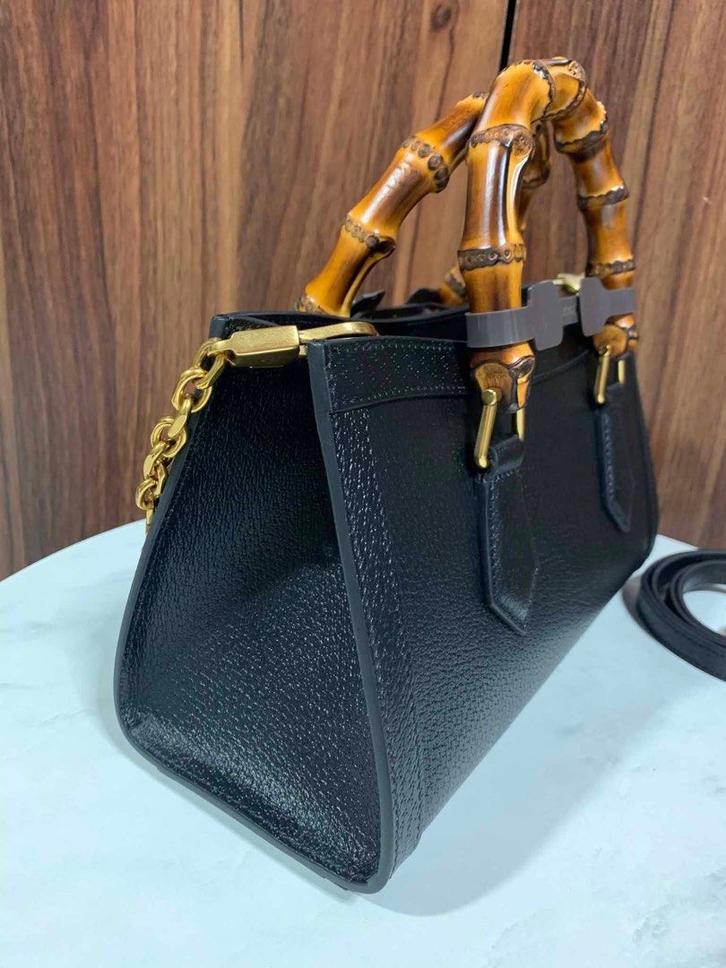 Gucci Diana Bamboo handle (Category: Luxury Bags & Wallets) located in Quezon City. Submitted by rarebagsfrmjapan (Listing ID 1445777766, Image 3). Description: IMPORTANT PLS READ !!! PERFECT GIFT OR GIVEAWAYS REWARD UR SELF OR LOVE ONES AT LEAST ONCE A YEAR !!! ALL ITEMS ARE FROM ABROAD JAPAN,,DUBAI,,USA ETC 𝐃𝐈𝐒𝐂𝐋𝐀𝐈𝐌𝐄𝐑: we are 𝐧𝐨𝐭 𝐚𝐬𝐬𝐨𝐜𝐢𝐚𝐭𝐞𝐝 𝐰𝐢𝐭𝐡 𝐭𝐡𝐞 𝐛𝐫𝐚𝐧𝐝𝐬 𝐭𝐡𝐚𝐭 𝐚𝐫𝐞 𝐥𝐢𝐧𝐤𝐞𝐝 𝐚𝐧𝐝 𝐬𝐭𝐚𝐭𝐞𝐝 𝐢𝐧