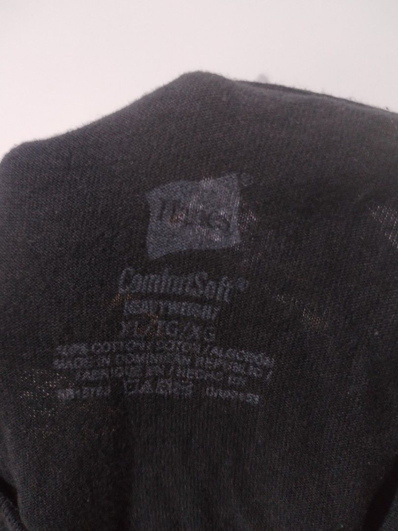 Hanes Metal Shirt (Category: Tshirts & Polo Shirts ) located in Naga. Submitted by basejohnpa64527 (Listing ID 1445616765, Image 3). Description: - Brand: Hanes ComfortSoft - Color: Black - Size: XL - Material: 100% Cotton - Origin: Made in Dominican Republic - Features: Simple, comfortable, great for everyday wear.