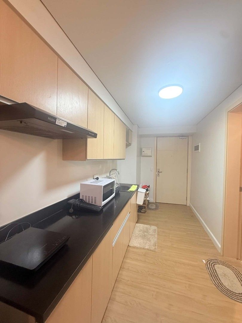 High Park Tower 1, Studio Unit for Rent (Category: Apartments & Condos) located in Quezon City. Submitted by primerealtylinkph (Listing ID 1445664519, Image 2). Description: FOR RENT: High Park Tower T1, Vertis North Floor Area: 32 sqm. 20th floor Studio unit Furnished 1 Toilet and Bath First tenant Rent Price: ₱25,000/month.