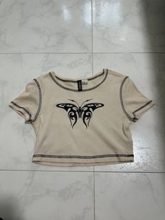 (Category: ) located in . Submitted by cheapclothingggs (Listing ID 1445699435, Image 1). Description: .