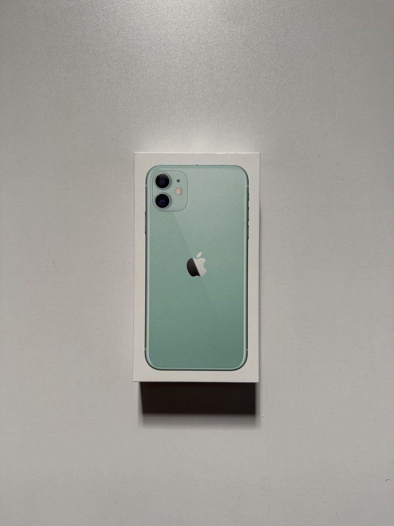 Iphone 11 (Category: iPhone 11 Series) located in San Pedro. Submitted by nyotacart (Listing ID 1445714885, Image 1). Description: - iPhone 11 - Color: Green - Storage: 64GB - Condition: Used but with care .