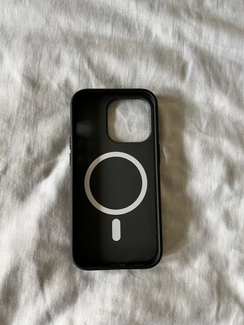 IPhone 14 Pro Magsafe Case (Category: Cases & Sleeves) located in Muntinlupa City. Submitted by alabang__thrift (Listing ID 1445638626, Image 2). Description: .