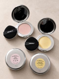 (Category: ) located in . Submitted by simplydecluttering_makeup (Listing ID 1445780508, Image 1). Description: .