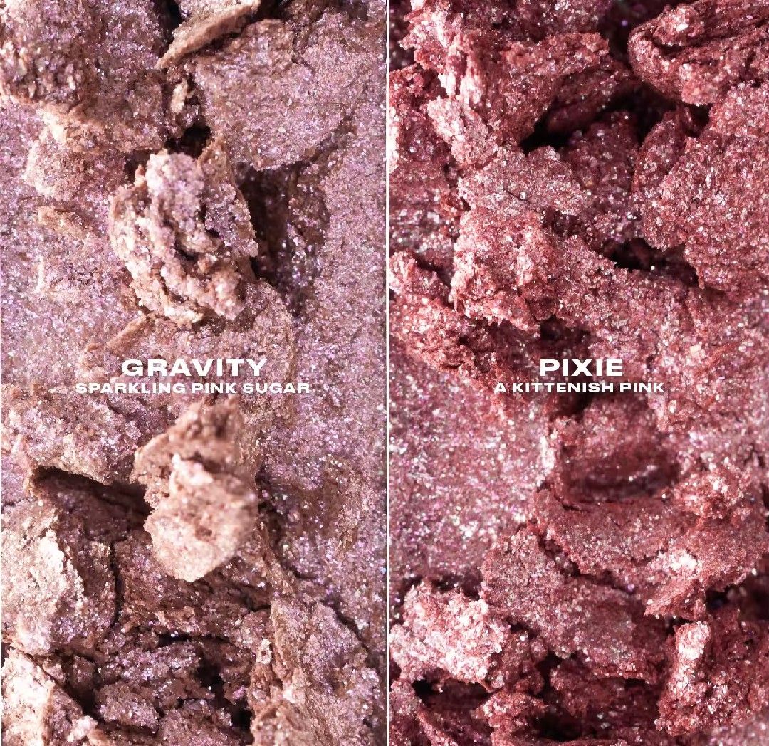 Isyy & Co- Curated Glitter Eyeshadow Duo Nanopalette (Category: Makeup) located in Pasig City. Submitted by clarsethsof.ph (Listing ID 1445715721, Image 3). Description: Condition- used twice Color- Trance -good condition rfs: decluttering.