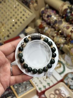 (Category: ) located in . Submitted by craftgalleyph (Listing ID 1445721669, Image 1). Description: .