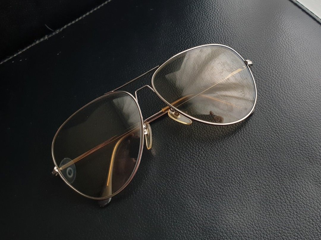 Japan Vintage Aviator Sunglasses (Category: Sunglasses & Eyewear) located in Quezon City. Submitted by WasalakTwo (Listing ID 1445786201, Image 2). Description: New, old stock from Japan 1980s Goodcondition Glass lens Open for delivery nationwide.