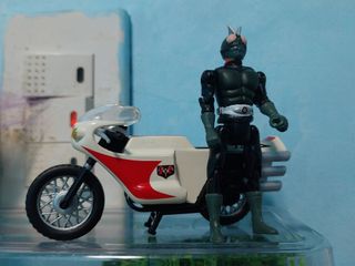 (Category: ) located in . Submitted by boxoftoys01 (Listing ID 1445712901, Image 1). Description: .