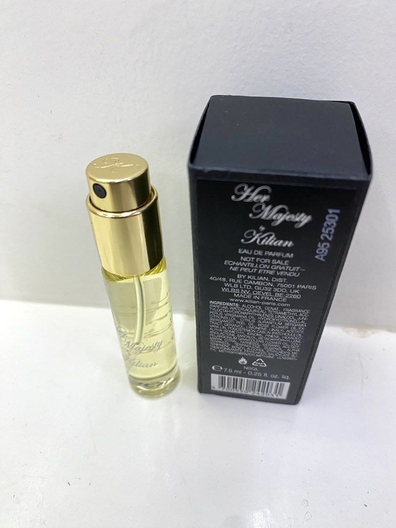 Kilian Her Majesty edp 7.5ml (Category: Fragrance & Deodorants) located in Mexico. Submitted by happymoby (Listing ID 1445640443, Image 2). Description: Her Majesty by By Kilian is a Chypre Floral fragrance for women and men. This is a new fragrance. Her Majesty was launched in 2026. The nose behind this fragrance is Caroline Dumur. Top notes are White Peach, Rum and Aquatic notes; middle notes are Rose and Ambrette; base notes are Oakmoss, Cedar