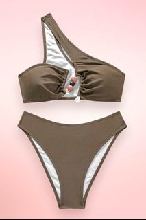 (Category: ) located in . Submitted by luckydollstore (Listing ID 1445690788, Image 1). Description: .
