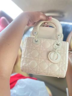 (Kategori: ) berada di . Dikirim oleh cutebow (ID iklan 1445735130, Gambar 1). Deskripsi: .