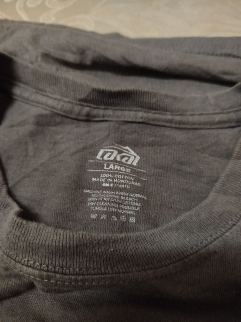 Lakai "Nathaniel Russell" Skate Tee (Category: Tshirts & Polo Shirts ) located in Caloocan City. Submitted by barbed.vtg (Listing ID 1445739891, Image 2). Description: 21 WIDTH 28 LENGTH .