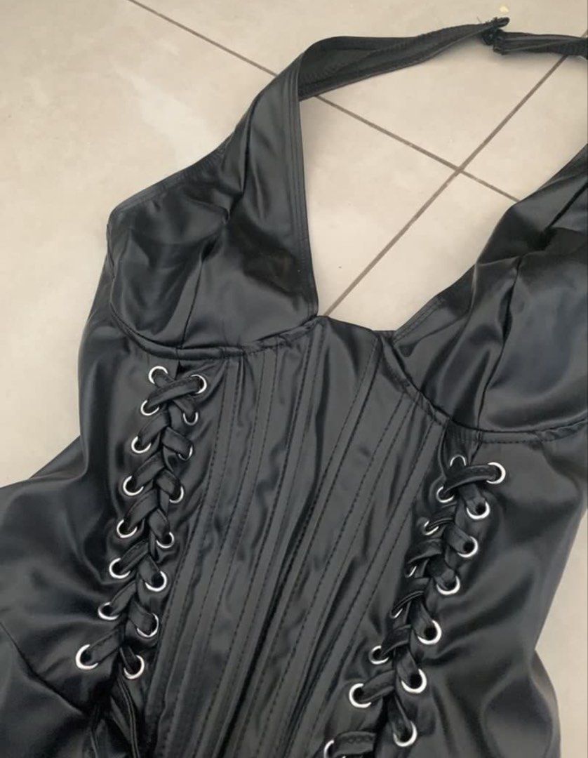 Leather Mini Dress (Category: Dresses) located in Pasay City. Submitted by yang_mg21 (Listing ID 1445732934, Image 2). Description: Rfs: wrong size;(l Backless, Tiered, Grommet Eyelet A Line, Fit and Flare This is very pretty, gamitin sana for concert huhu ^^ anw originally bought it for 1081 so give nalang mura.