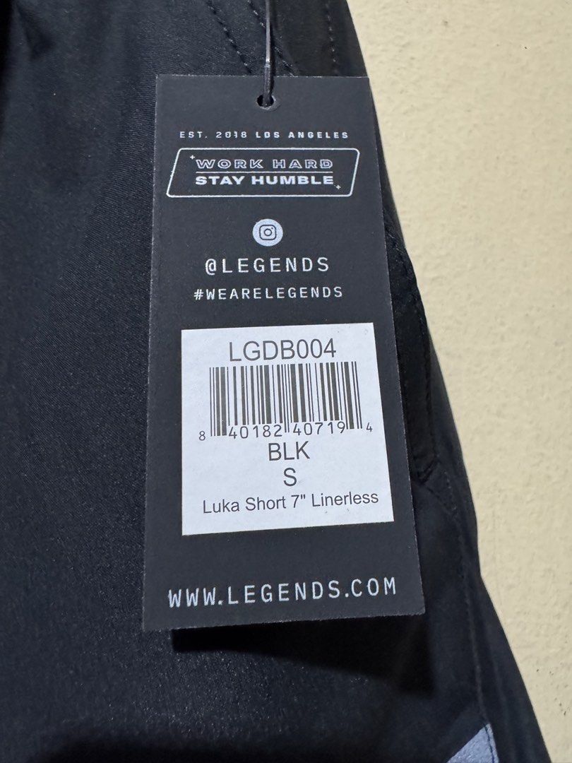 Legends Luka Short 7" Linerless Black Size S (Category: Shorts) located in Caloocan City. Submitted by rodelramos.rivera (Listing ID 1445624788, Image 2). Description: - Legends Luka Shorts - Color: Black - Size: S - Inseam: 7" - Linerless design - Material: 91% Polyester, 9% Spandex - Ideal for workouts and casual wear - Secure back zippered pocket - Perforated details on sides and back hem - Original from USA.