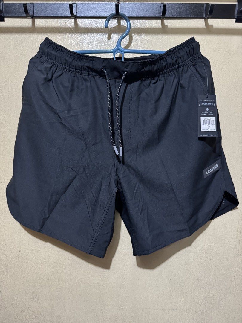 Legends Luka Short 7" Linerless Black Size S (Category: Shorts) located in Caloocan City. Submitted by rodelramos.rivera (Listing ID 1445624788, Image 1). Description: - Legends Luka Shorts - Color: Black - Size: S - Inseam: 7" - Linerless design - Material: 91% Polyester, 9% Spandex - Ideal for workouts and casual wear - Secure back zippered pocket - Perforated details on sides and back hem - Original from USA.