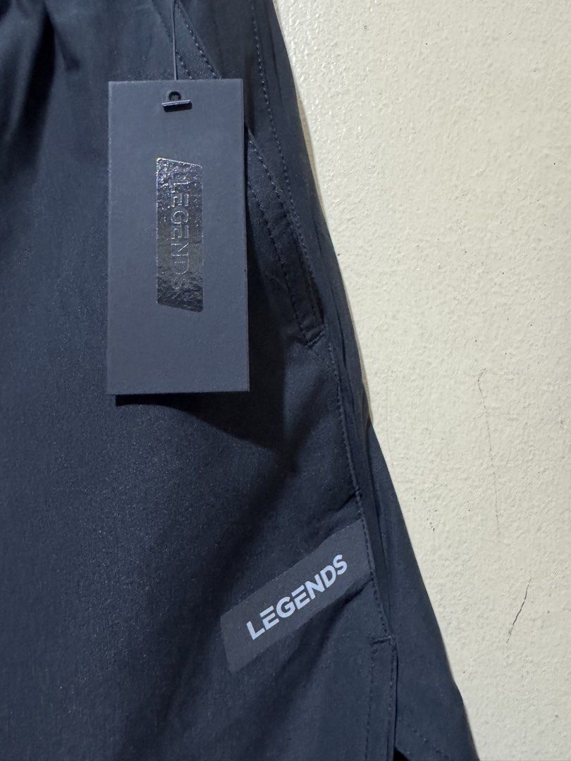 Legends Luka Short 7" Linerless Black Size S (Category: Shorts) located in Caloocan City. Submitted by rodelramos.rivera (Listing ID 1445624788, Image 3). Description: - Legends Luka Shorts - Color: Black - Size: S - Inseam: 7" - Linerless design - Material: 91% Polyester, 9% Spandex - Ideal for workouts and casual wear - Secure back zippered pocket - Perforated details on sides and back hem - Original from USA.