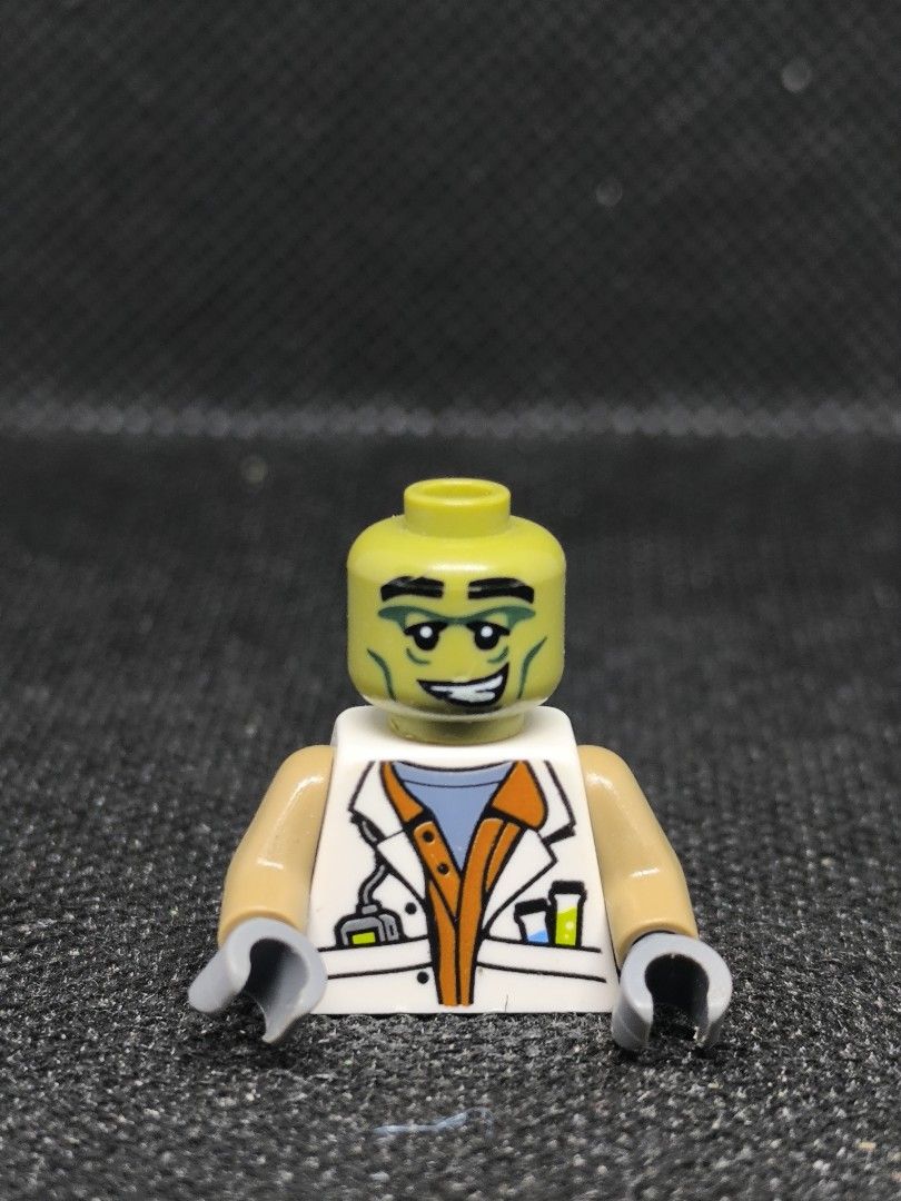 LEGO Minifigure Torso, Head, and Legs - Various Sets (Category: Lego & Building Sets) located in Bacoor. Submitted by patrickpy063765 (Listing ID 1445617549, Image 1). Description: - Genuine LEGO minifigure parts - Includes scientist head and torso with lab coat - Assorted torsos and legs from various sets - Features Star Wars and Ninjago-style figures - Ideal for custom LEGO builds - Great for replacing lost pieces P40-150 pm.