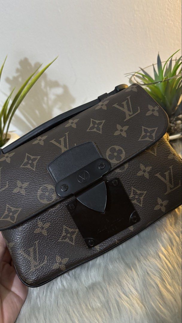 LOUIS VUITTON BODY BAG (Category: Luxury Bags & Wallets) located in Manila. Submitted by Bagstatic_luxuries (Listing ID 1445753939, Image 2). Description: For him 💙💙💙 With original dustbag Japan sourced 🇯🇵.