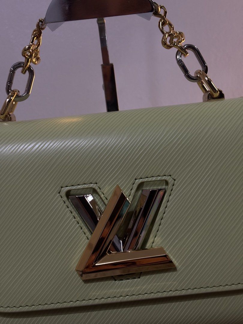 LOUIS VUITTON TWIST BAG (Category: Luxury Bags & Wallets) located in Manila. Submitted by Bagstatic_luxuries (Listing ID 1445756449, Image 2). Description: PERFECT SUMMER BAG 😍😍😍 With original dustbag Japan sourced 🇯🇵.