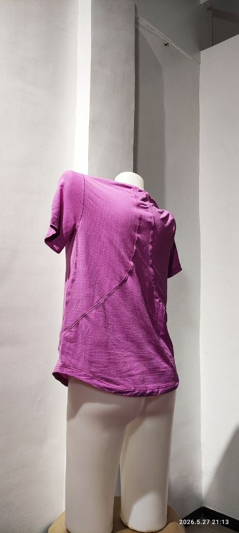 Lululemon (size 4) Long Distance Short Sleeve (Category: Activewear) located in Calamba. Submitted by lulu.thrift.finds (Listing ID 1445681064, Image 3). Description: Lululemon Size 4 Long Distance Short Sleeve No discount for single items. Can give a little discount for multiple-item purchases. Kindly check my store, selling all lulu :) First to pay basis Payment via GCash only Shipped thru Jnt within 2-3 days Free shipping for min 1.5k purchase