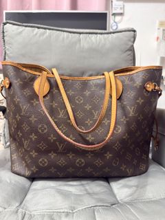 (Category: ) located in . Submitted by luxxbag.co (Listing ID 1445668635, Image 1). Description: .