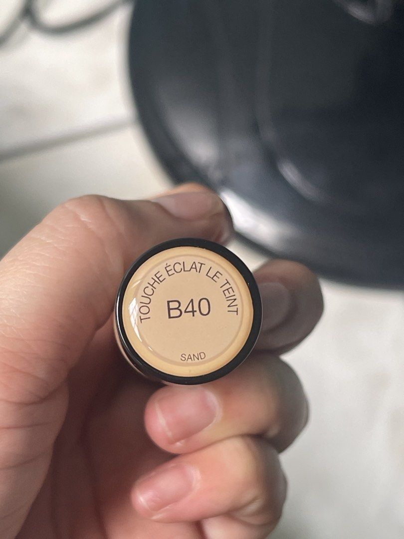 Make up (Category: Makeup) located in Bulacan. Submitted by francoise949 (Listing ID 1445664867, Image 3). Description: Take all branded make up all brand new.