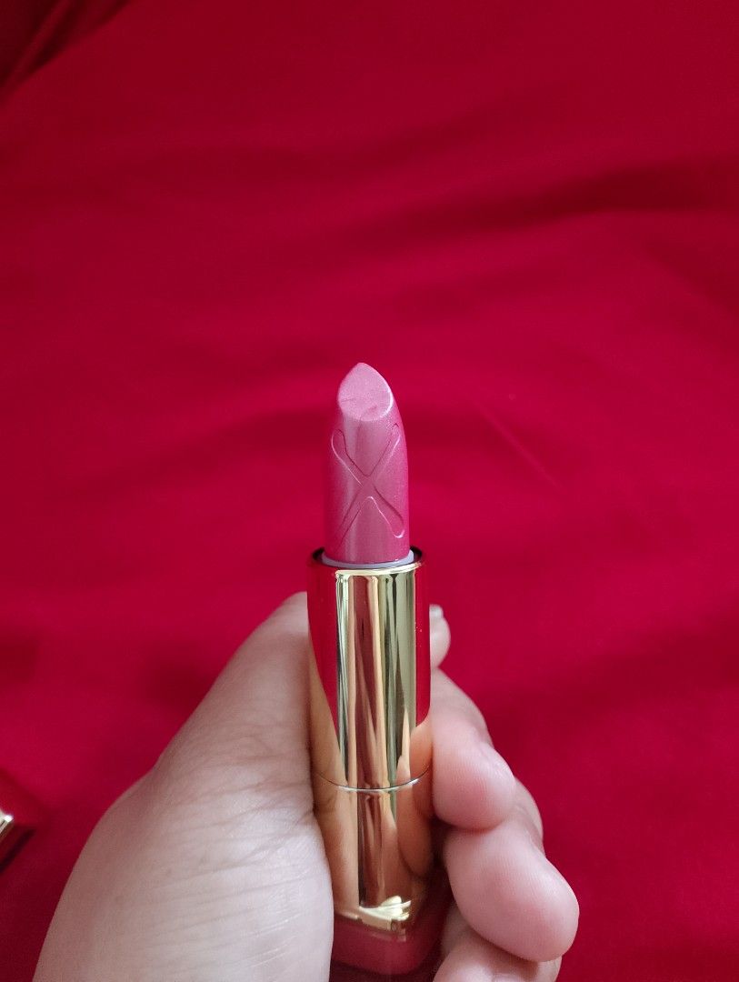 MAX FACTOR Color Elixir Lipstick No.090 English Rose (Category: Makeup) located in Quezon City. Submitted by marikamnl.crystal (Listing ID 1445689308, Image 2). Description: Swipe once to try it Original product Price includes shipping fee via j&t express.